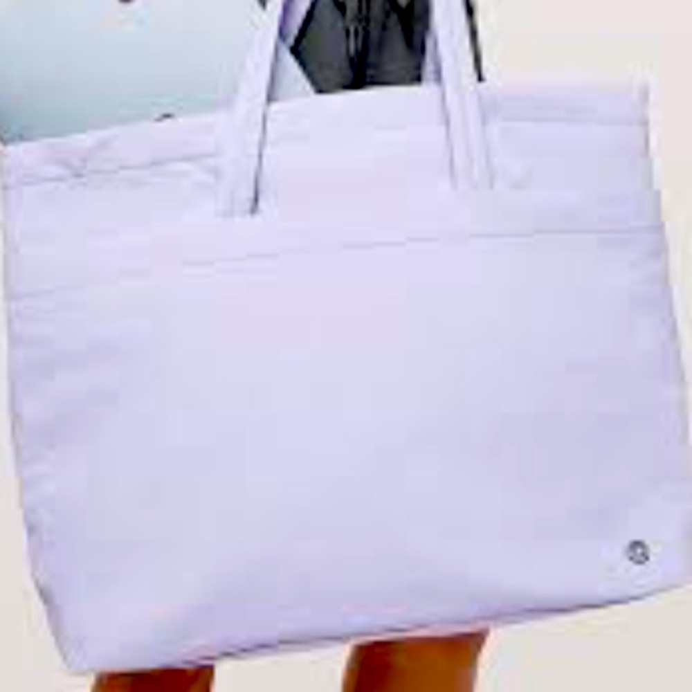 Lululemon on my level tote